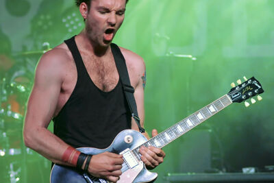 10 Rogue (ft. Peter Evrard) @ RebelRock XXL, picture 10, photographed by Paul Nouwen - FrontView Magazine