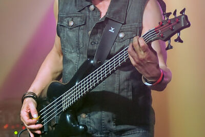 10 Rogue (ft. Peter Evrard) @ RebelRock XXL, picture 21, photographed by Paul Nouwen - FrontView Magazine