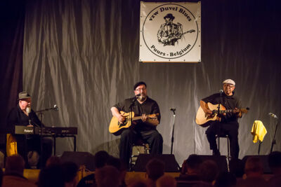 Larry Garner & Michael van Merwyk @ Duvelblues, picture 16, photographed by Marc Verdonck - FrontView Magazine