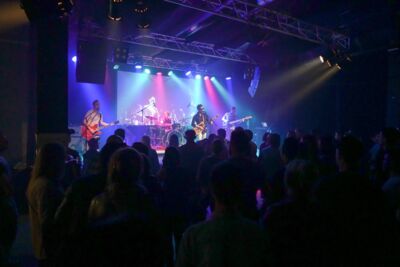 The 5AM CD-release 'Free', picture 2, photographed by Sarah Gommers, Redmar Kruithof - Marije van den Oever - FrontView Magazine