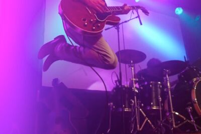 The 5AM CD-release 'Free', picture 7, photographed by Sarah Gommers, Redmar Kruithof - Marije van den Oever - FrontView Magazine