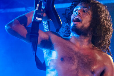 Issues @ Trix Club, foto 26, foto's door Erwin Evrard - FrontView Magazine