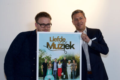 Liefde voor muziek 2 Gouden plaat uitreiking @ zaventem, picture 11, photographed by Bart Baevegems - FrontView Magazine