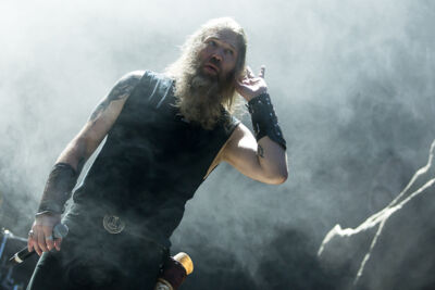 Amon Amarth @ NOVA ROCK 2016, foto 11, foto's door Dorien Goetschalckx - FrontView Magazine