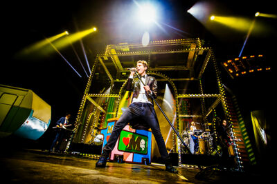 Mika @ Country Hall Liège, picture 13, photographed by Elke Briers - FrontView Magazine