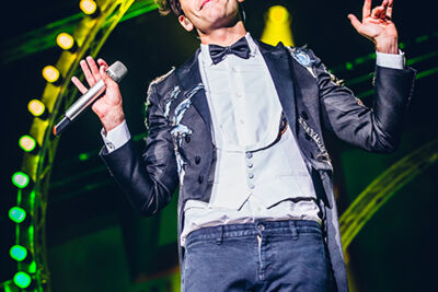 Mika @ Country Hall Liège, picture 21, photographed by Elke Briers - FrontView Magazine