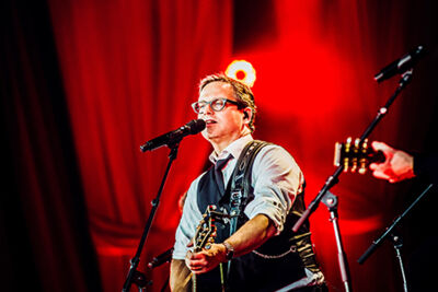 Guus Meeuwis - Groots met een zachte G @ Philips Stadion Eindhoven, foto 44, foto's door Elke Briers - FrontView Magazine