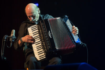 Benefiet voor Café Kiebooms @ De Roma, picture 1, photographed by Marc Verdonck - FrontView Magazine