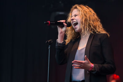 Laura Tesoro @ Genk on stage, picture 9, photographed by Marc Verdonck - FrontView Magazine