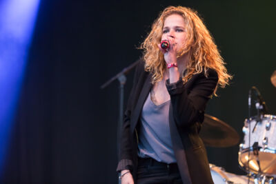 Laura Tesoro @ Genk on stage, picture 19, photographed by Marc Verdonck - FrontView Magazine