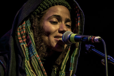 Nneka @ Festival Mundial, picture 16, photographed by Frank Bogers - FrontView Magazine