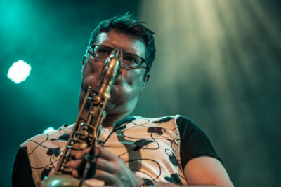 Typhoon @ Festival Mundial, foto 4, foto's door Frank Bogers - FrontView Magazine