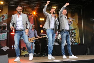 Vlaanderen Feest op het Plein @ Malle, picture 26, photographed by Heidi Elen - FrontView Magazine