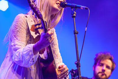 Emma Bale @ Rock Zottegem 2016, picture 2, photographed by Dorien Goetschalckx - FrontView Magazine