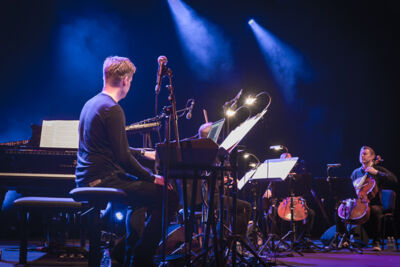 Max Richter: Infra & The Blue Notebooks @ Gent Jazz 2016, picture 8, photographed by Jan van Hecke - FrontView Magazine