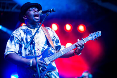 Vieux Farka Touré @ Afro Latino, picture 2, photographed by Kristof Hayen - FrontView Magazine