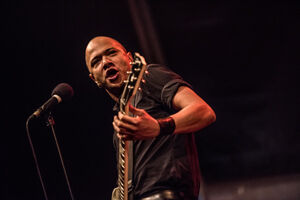 Sjock Danko Jones, foto 19, foto's door Luc Luyten - FrontView Magazine