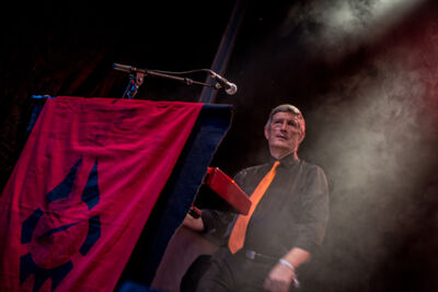 Sjock Radio Birdman, picture 2, photographed by Luc Luyten - FrontView Magazine