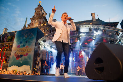 Christoff @ Vlaanderen Feest Antwerpen, picture 2, photographed by Dimitri Vanlommel - FrontView Magazine