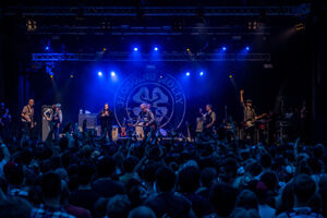 Sjock Flogging Molly, foto 9, foto's door Luc Luyten - FrontView Magazine