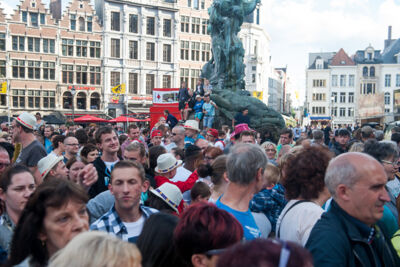 Vlaanderen Feest @ Grote Mart - Antwerpen, foto 2, foto's door Dimitri Vanlommel - FrontView Magazine
