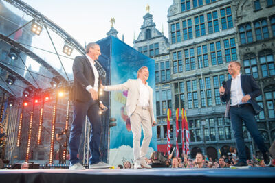 Vlaanderen Feest @ Grote Mart - Antwerpen, foto 75, foto's door Dimitri Vanlommel - FrontView Magazine