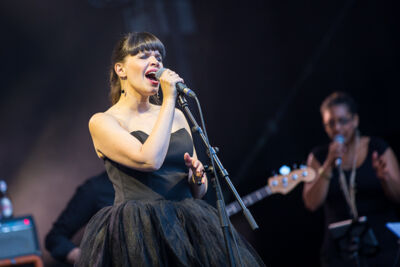 Lady Linn & Her Magnificent Seven @ Beleuvenissen 2016, picture 20, photographed by Kurt Jacobs - FrontView Magazine
