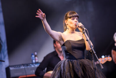 Lady Linn & Her Magnificent Seven @ Beleuvenissen 2016, picture 21, photographed by Kurt Jacobs - FrontView Magazine