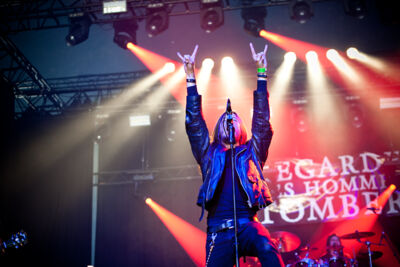 Regarde Les Hommes Tomber @ Dour Festival 2016, picture 9, photographed by Magali Decamps - FrontView Magazine