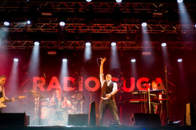 Radio Guga @ Gentse Feesten - Sint Baafsplein, picture 62, photographed by Dimitri Vanlommel - FrontView Magazine