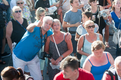 Vlaanderen zingt @ Gentse Feesten - Sint Baafsplein, picture 7, photographed by Dimitri Vanlommel - FrontView Magazine