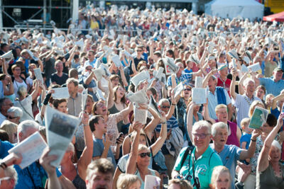 Vlaanderen zingt @ Gentse Feesten - Sint Baafsplein, picture 12, photographed by Dimitri Vanlommel - FrontView Magazine