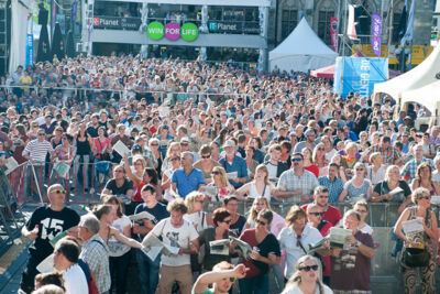 Vlaanderen zingt @ Gentse Feesten - Sint Baafsplein, picture 14, photographed by Dimitri Vanlommel - FrontView Magazine