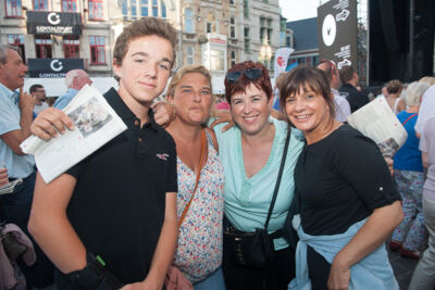 Vlaanderen zingt @ Gentse Feesten - Sint Baafsplein, picture 64, photographed by Dimitri Vanlommel - FrontView Magazine