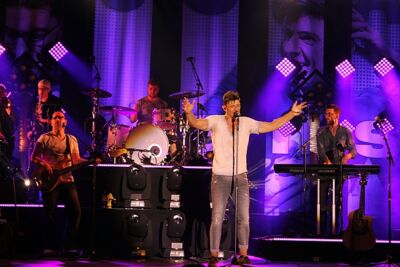 Clouseau danst @ Lommel Leeft, picture 8, photographed by Heidi Elen - FrontView Magazine