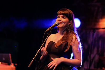 Lady Linn And Her Magnificent Seven @ Engie Parkies Kapellen, picture 17, photographed by James Van Roosbroeck - FrontView Magazine