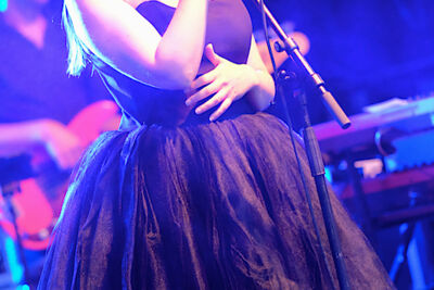 Lady Linn And Her Magnificent Seven @ Engie Parkies Kapellen, picture 20, photographed by James Van Roosbroeck - FrontView Magazine