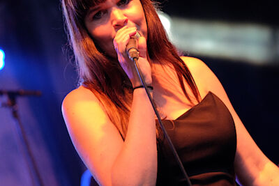 Lady Linn And Her Magnificent Seven @ Engie Parkies Kapellen, picture 23, photographed by James Van Roosbroeck - FrontView Magazine