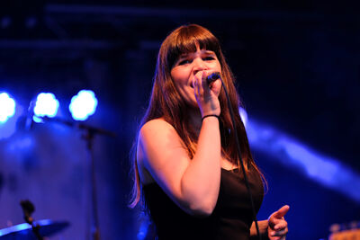 Lady Linn And Her Magnificent Seven @ Engie Parkies Kapellen, picture 34, photographed by James Van Roosbroeck - FrontView Magazine