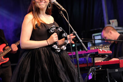Lady Linn And Her Magnificent Seven @ Engie Parkies Kapellen, picture 96, photographed by James Van Roosbroeck - FrontView Magazine