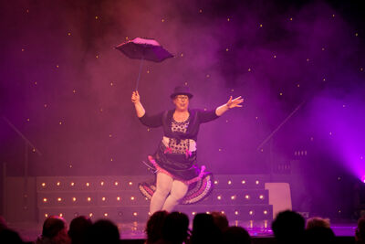 Revue "Even geduld aub" @ Colisée Blankenberge, picture 23, photographed by Frank Lambrechts - FrontView Magazine