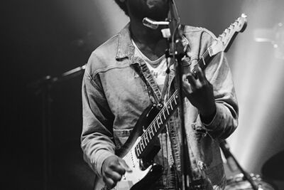Michael Kiwanuka Dranouter2016, foto 11, foto's door Tom  Lammens - FrontView Magazine