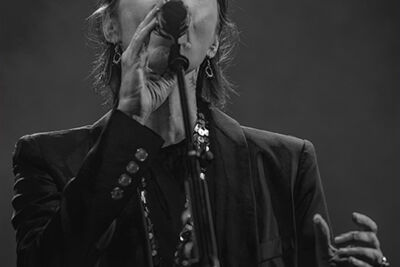 Suzanne vega Dranouter2016, picture 6, photographed by Tom  Lammens - FrontView Magazine
