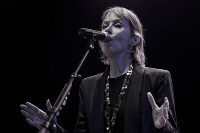 Suzanne vega Dranouter2016, picture 9, photographed by Tom  Lammens - FrontView Magazine