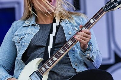 ThunderMother @ Alcatraz Metal Fest 2016, picture 3, photographed by Edwin Houdevelt - FrontView Magazine