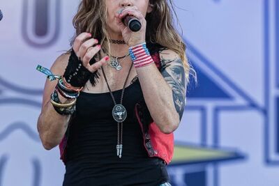 ThunderMother @ Alcatraz Metal Fest 2016, picture 13, photographed by Edwin Houdevelt - FrontView Magazine