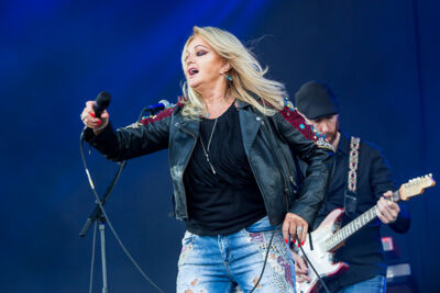 Bonnie Tyler @ Nostalgie Beach Festival, picture 6, photographed by Marc Verdonck - FrontView Magazine