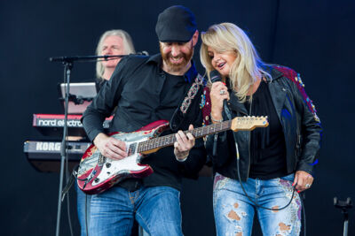 Bonnie Tyler @ Nostalgie Beach Festival, picture 8, photographed by Marc Verdonck - FrontView Magazine
