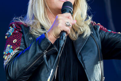 Bonnie Tyler @ Nostalgie Beach Festival, picture 11, photographed by Marc Verdonck - FrontView Magazine