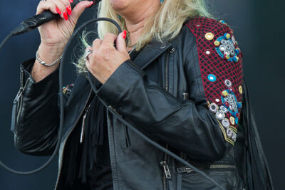 Bonnie Tyler @ Nostalgie Beach Festival, picture 15, photographed by Marc Verdonck - FrontView Magazine
